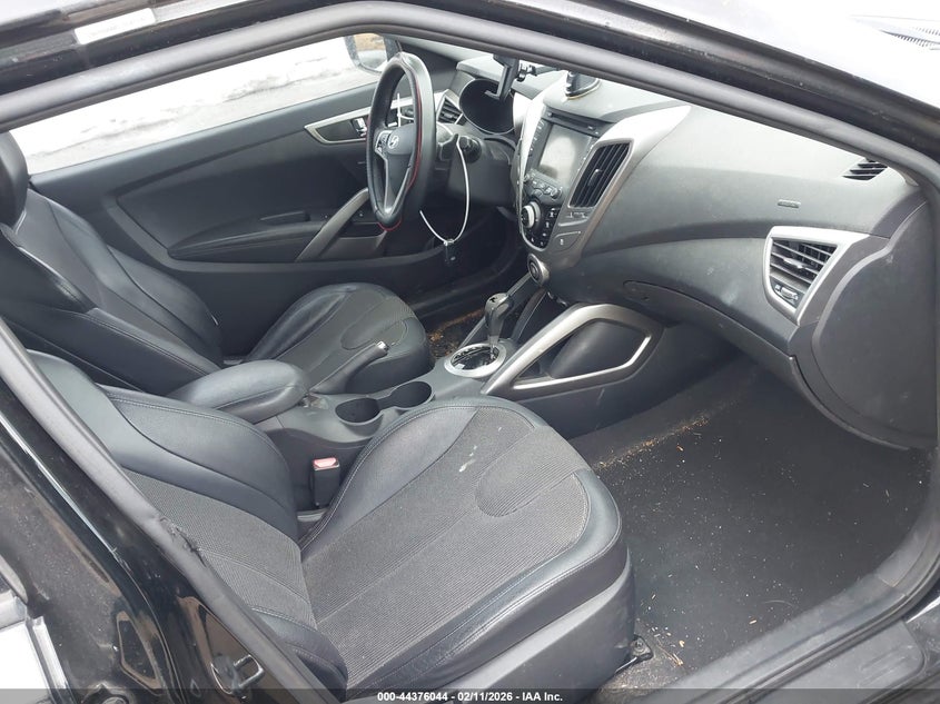 2012 Hyundai Veloster Base W/Black