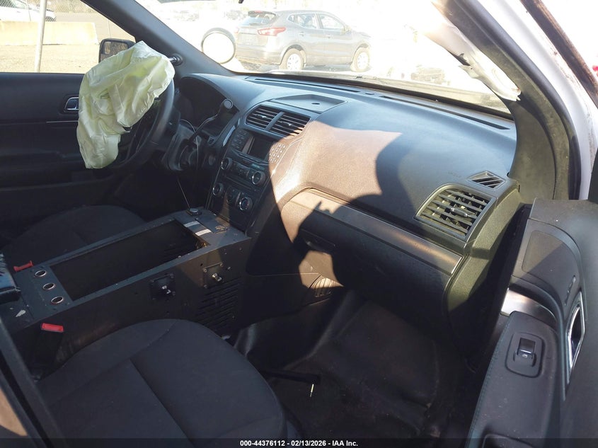 2018 FORD POLICE INTERCEPTOR UTILITY auction photo 5