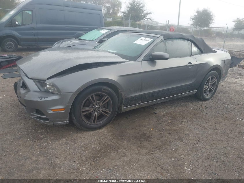 2013 Ford Mustang V6 Premium