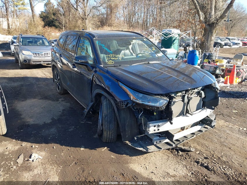 2021 Toyota Highlander Xse