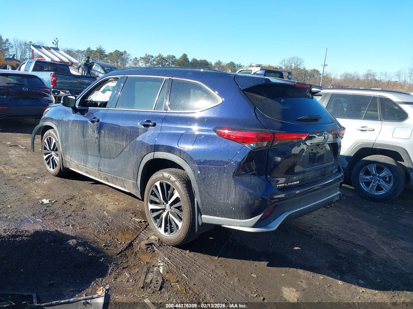 2021 Toyota Highlander Xse