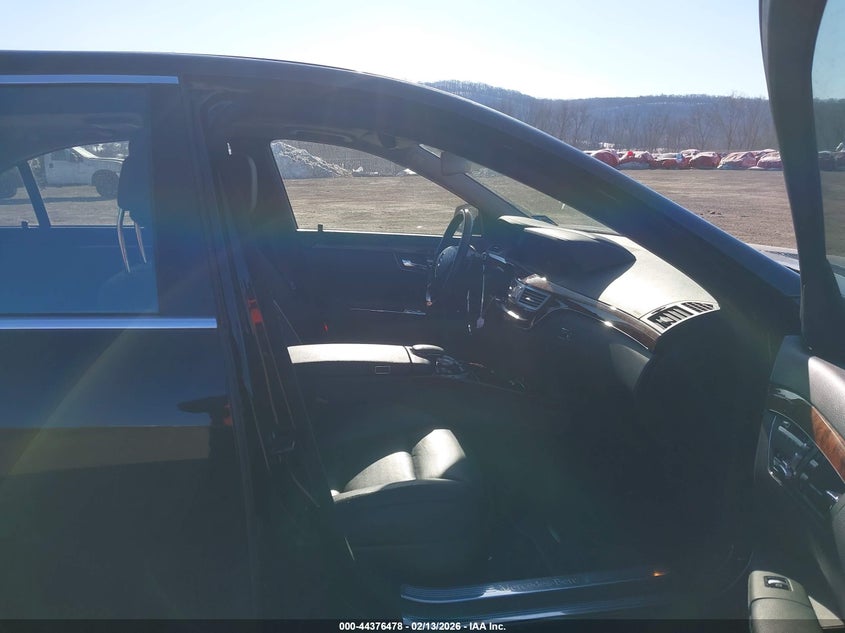 2010 Mercedes-Benz S 550 4Matic