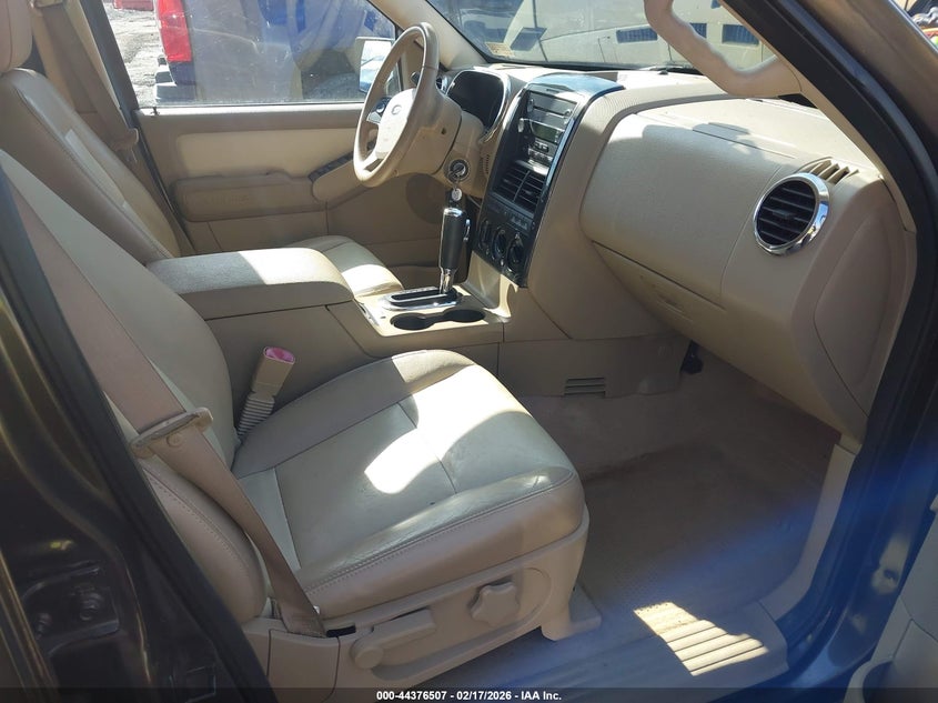 2008 Ford Explorer Xlt