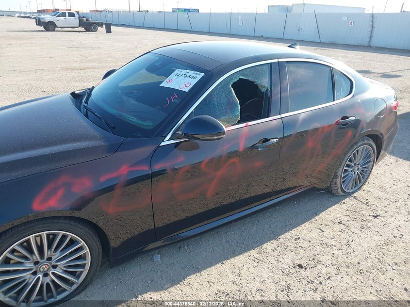 2017 Alfa Romeo Giulia Ti Rwd VIN: ZARFAECN5H7529626 Lot: 44376540
