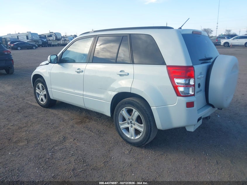 2006 Suzuki Grand Vitara Luxury