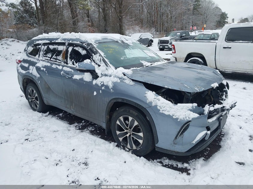2020 Toyota Highlander Xle