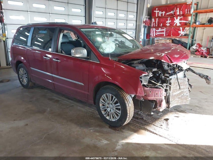 2015 Chrysler Town & Country Touring-L