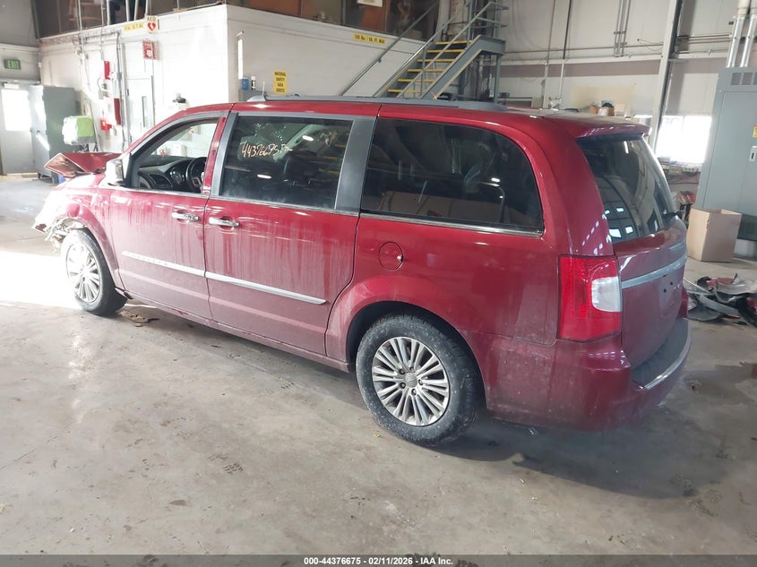 2015 Chrysler Town & Country Touring-L