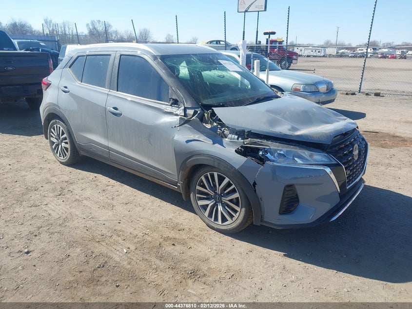 2022 Nissan Kicks Sv Xtronic Cvt