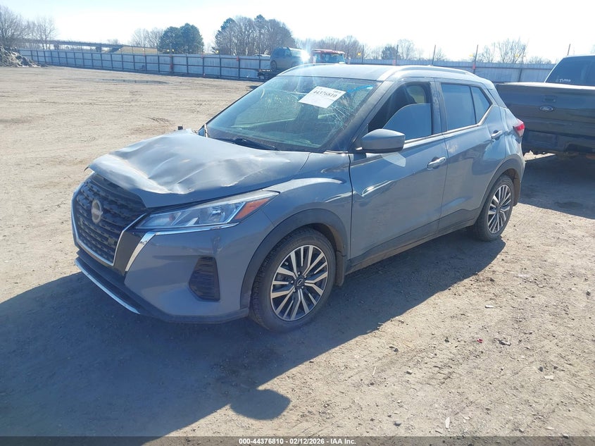 2022 Nissan Kicks Sv Xtronic Cvt