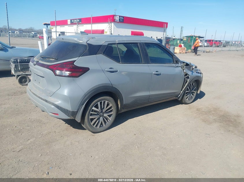 2022 Nissan Kicks Sv Xtronic Cvt