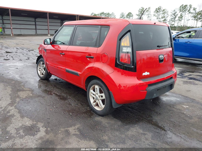 2011 Kia Soul +