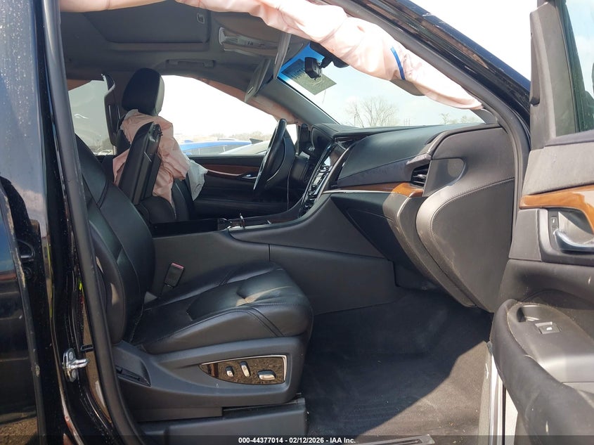 2018 Cadillac Escalade Luxury