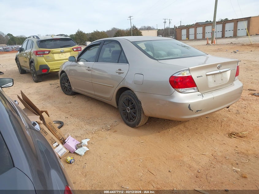 2005 Toyota Camry Le
