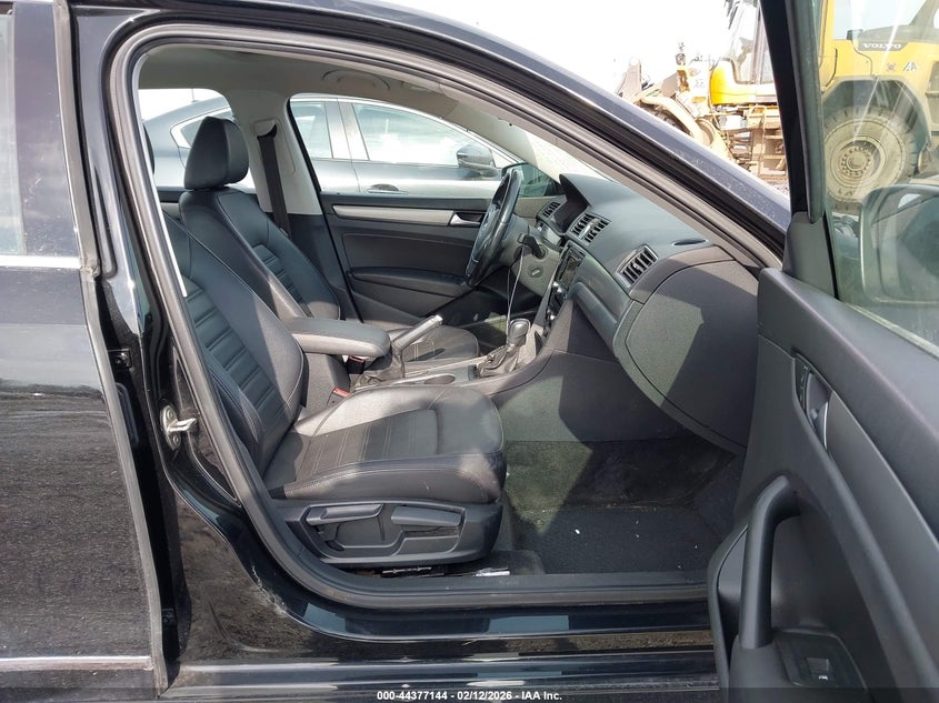 2015 Volkswagen Passat 1.8T Se