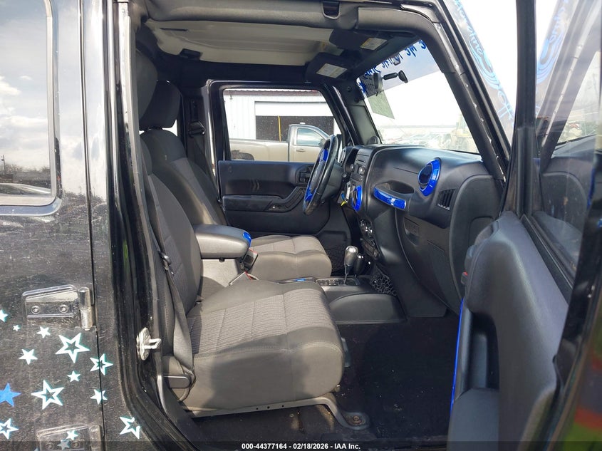 2011 Jeep Wrangler Unlimited Sahara