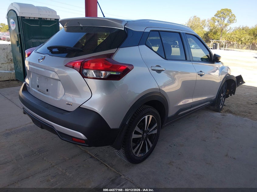 2019 Nissan Kicks Sr