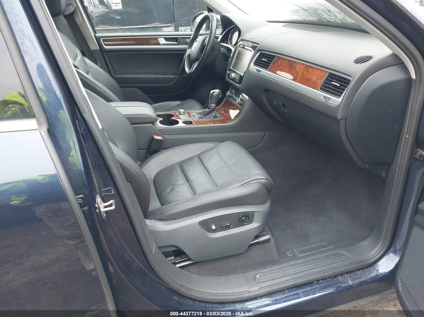 2013 Volkswagen Touareg Tdi Lux