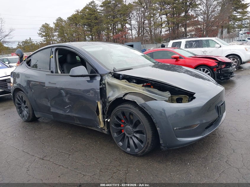 2022 Tesla Model Y Performance Dual Motor All-Wheel Drive