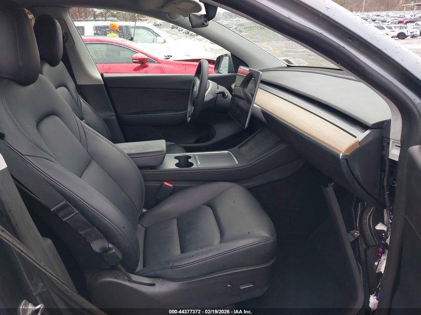 2022 Tesla Model Y Performance Dual Motor All-Wheel Drive