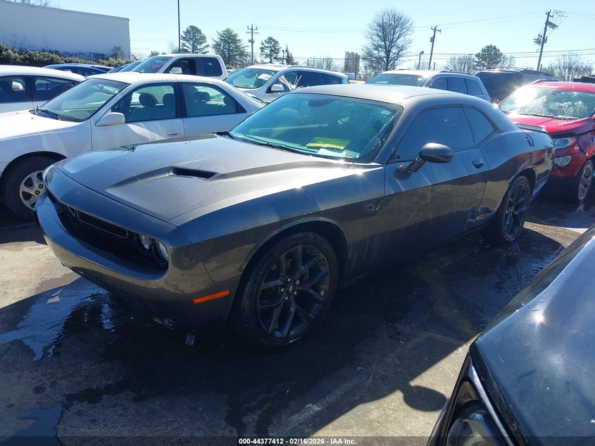 2022 Dodge Challenger Sxt