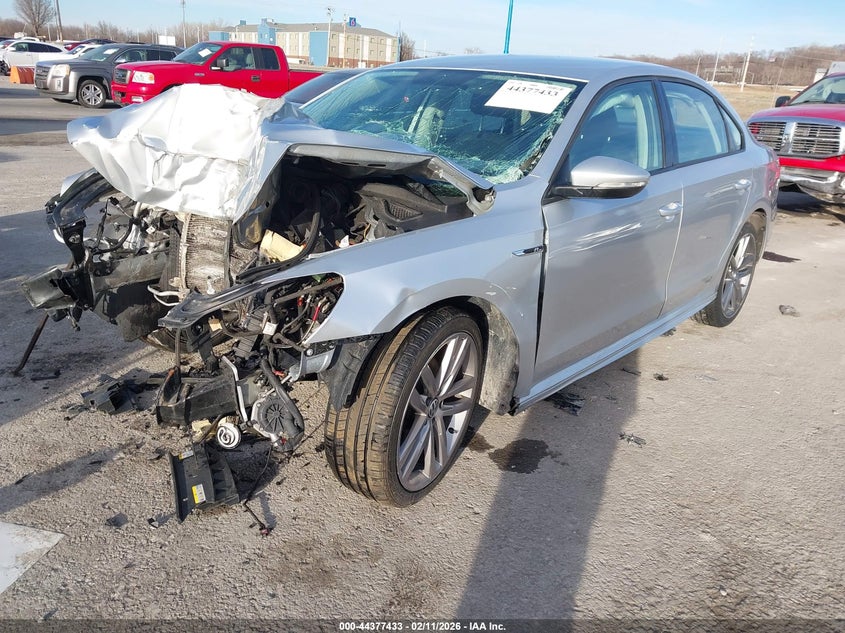 2018 Volkswagen Passat 2.0t R-Line/2.0t S 1VWAA7A34JC019036 photo 1