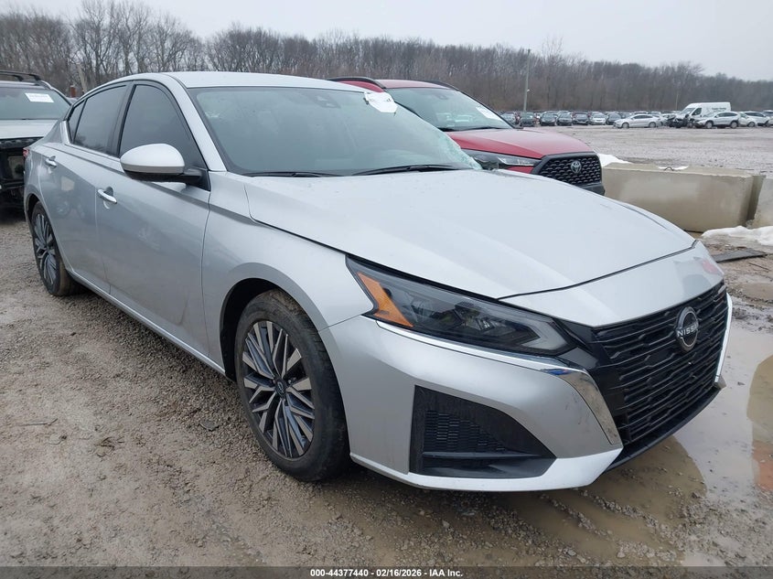 2023 Nissan Altima Sv Fwd