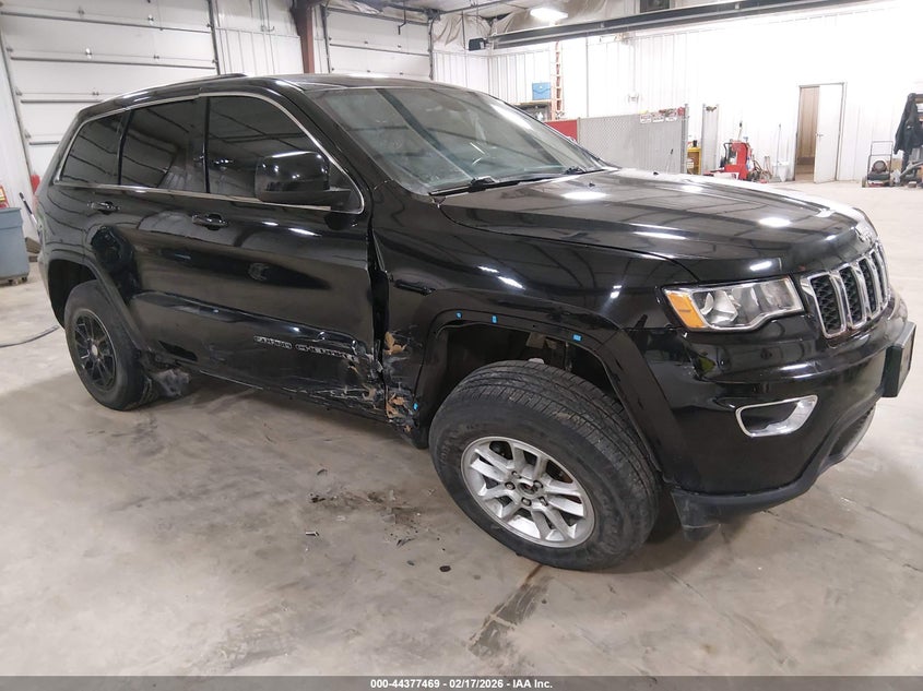 1C4RJFAGXJC452573 JEEP GRAND CHEROKEE Photo 1