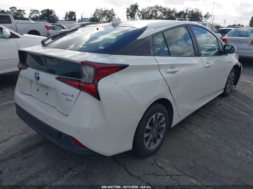 2019 Toyota Prius Xle