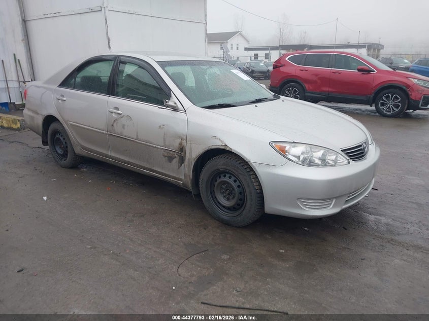 2005 Toyota Camry Le