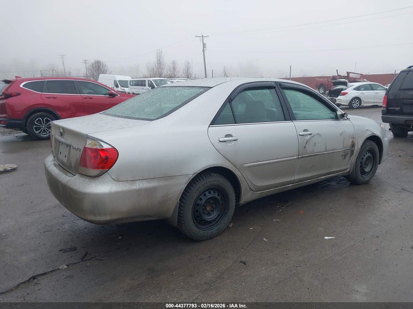 2005 Toyota Camry Le