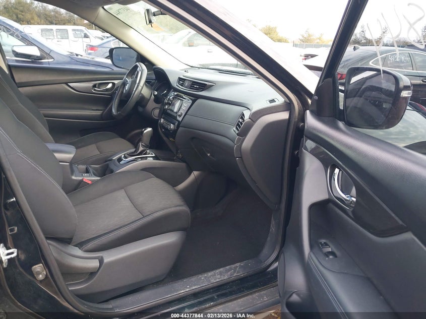 2017 Nissan Rogue Sv