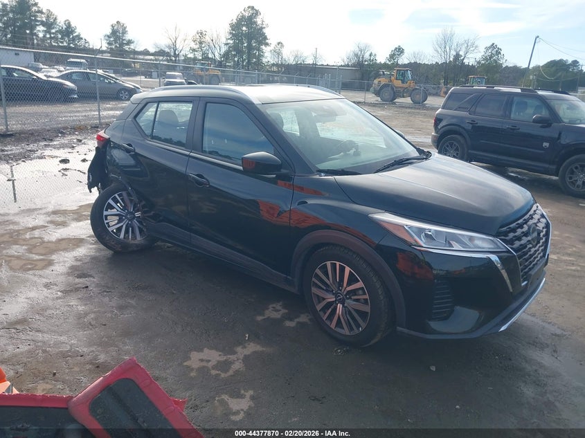 2022 Nissan Kicks Sv Xtronic Cvt