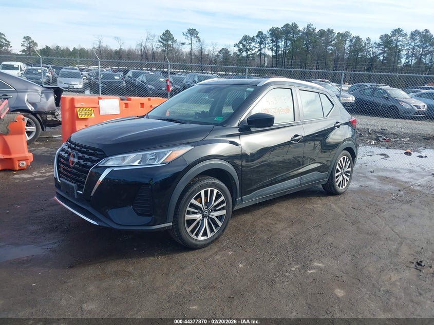 2022 Nissan Kicks Sv Xtronic Cvt