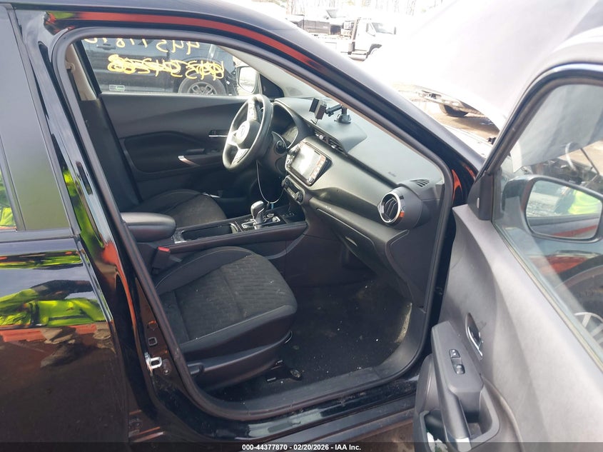 2022 Nissan Kicks Sv Xtronic Cvt