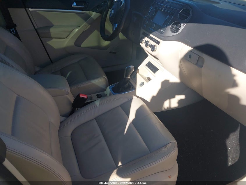 2014 Volkswagen Tiguan R-Line