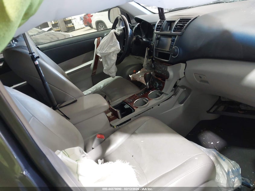 2013 Toyota Highlander Limited V6