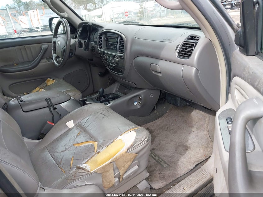 2004 Toyota Sequoia Limited V8