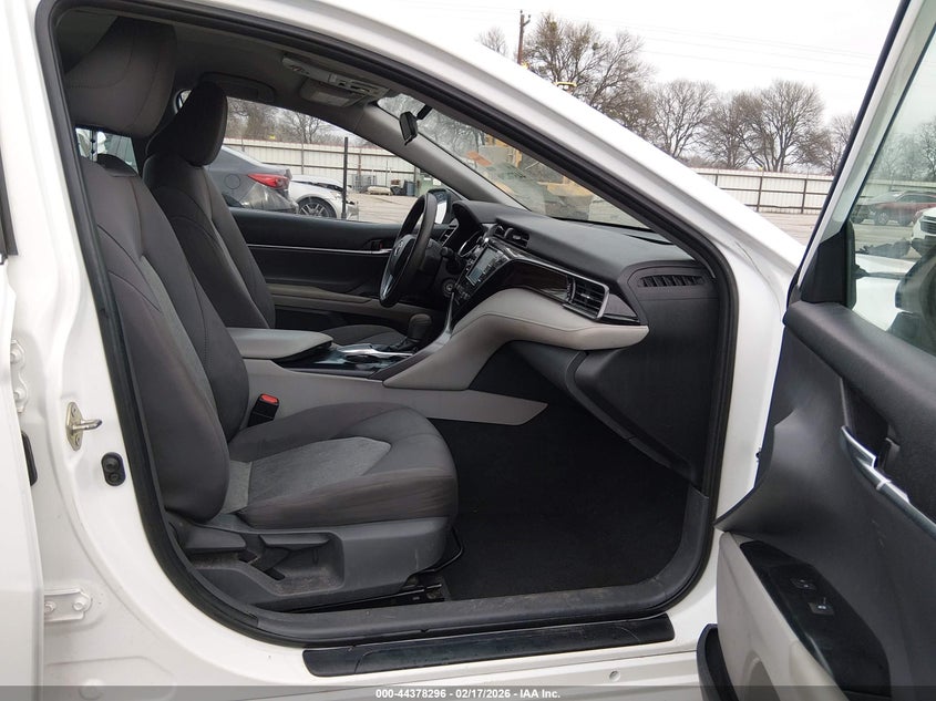 2020 Toyota Camry Le