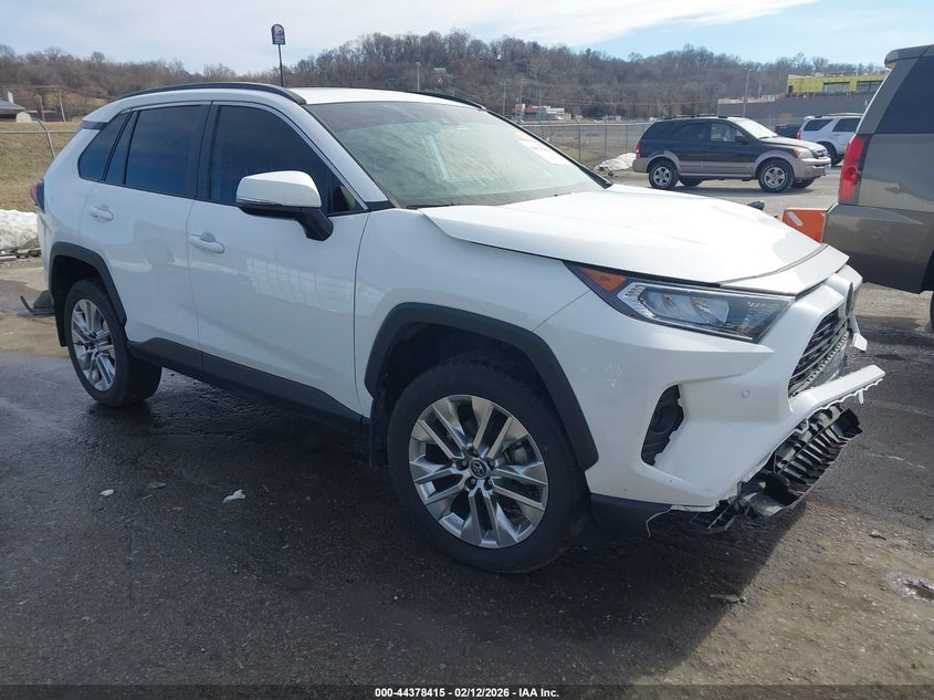 TOYOTA RAV4 XLE PREMIUM 2020