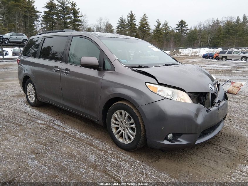 2016 Toyota Sienna Xle 8 Passenger