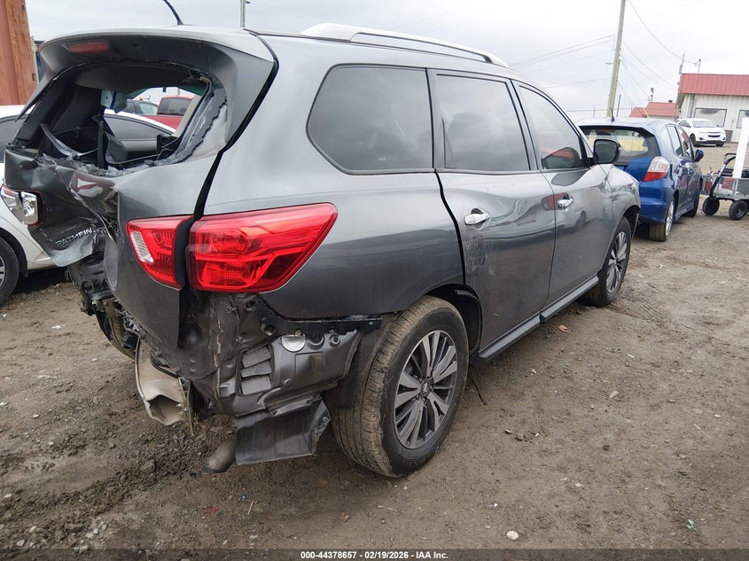 2018 Nissan Pathfinder S