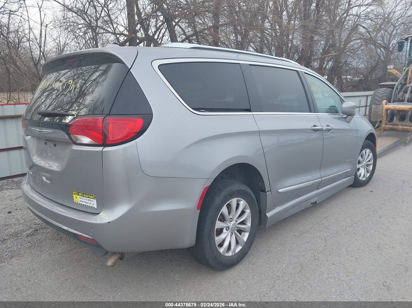 Vin: 2c4rc1bg3kr554642, lot: 44875189, chrysler pacifica touring l 20194