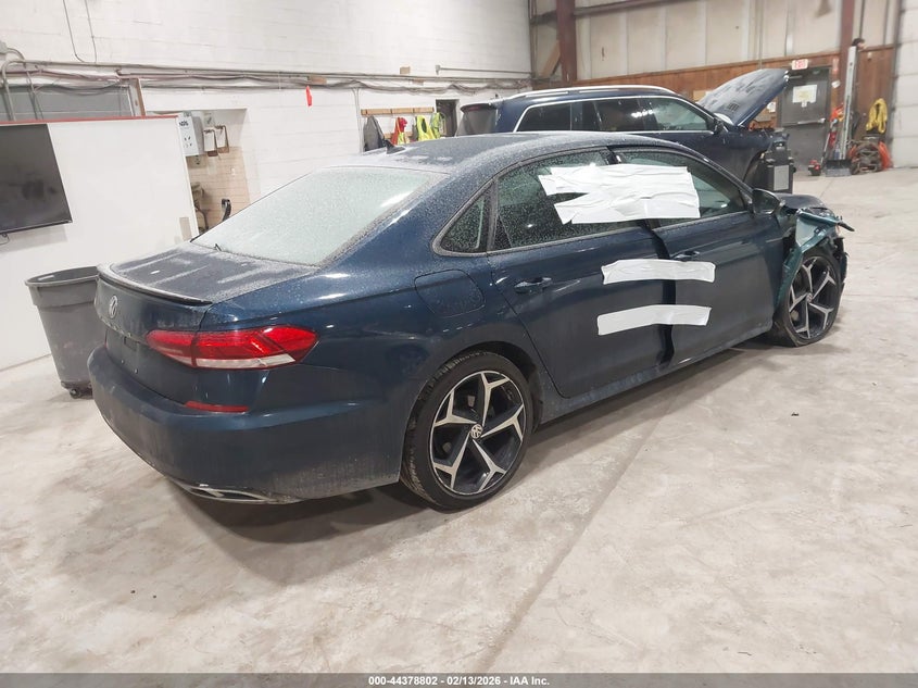 2020 Volkswagen Passat 2.0T R-Line