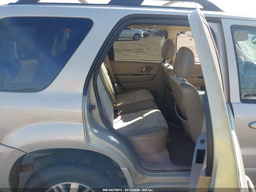 2005 Mercury Mariner Luxury/Premier VIN: 4M2YU56125DJ24043 Lot: 44378813
