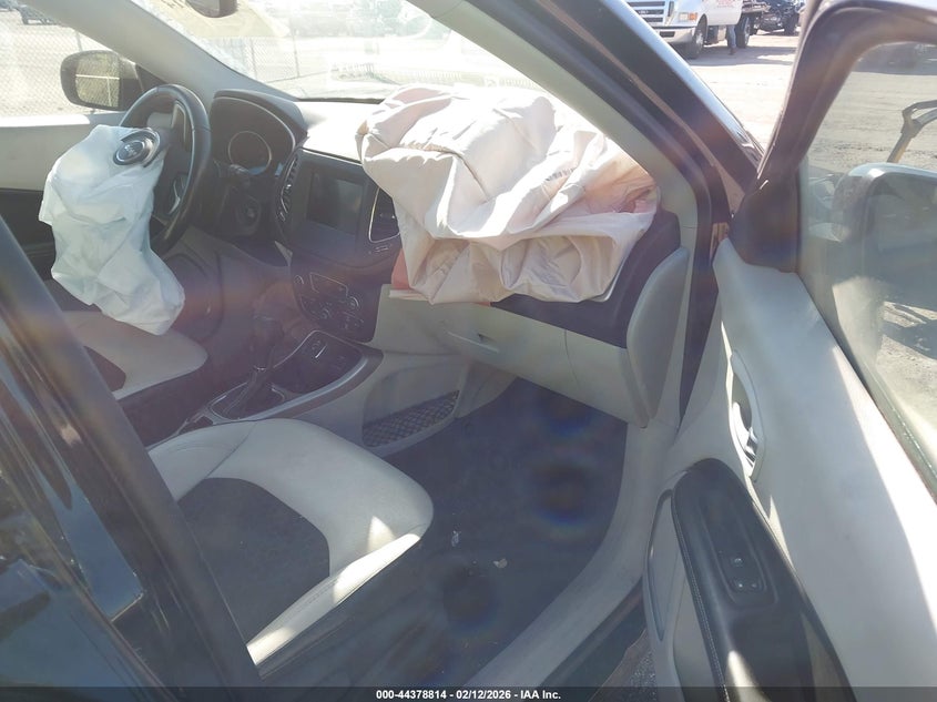 2018 Jeep Compass Sun And Wheel Fwd