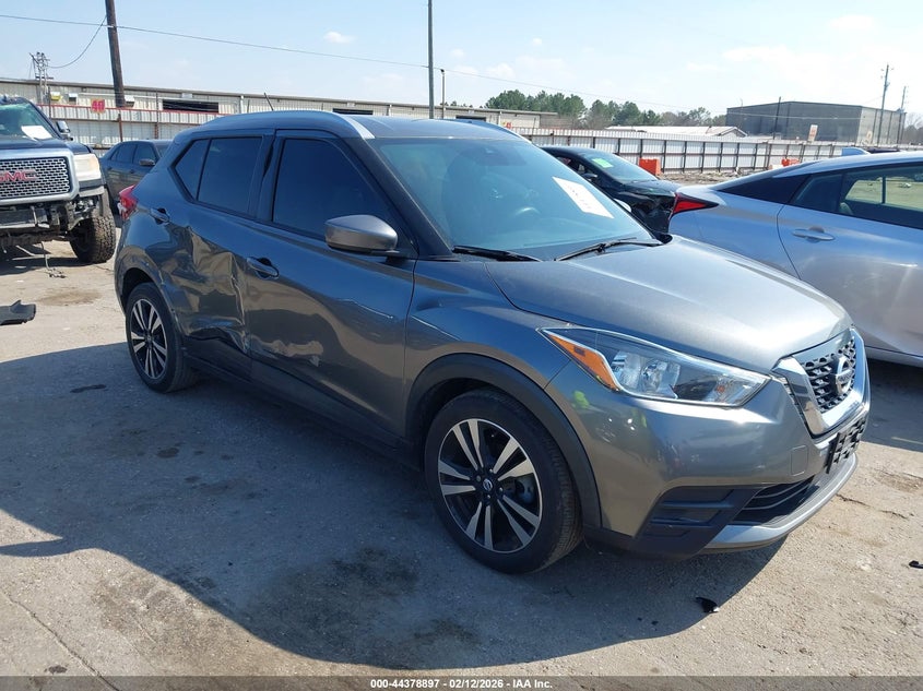 2020 Nissan Kicks Sv Xtronic Cvt