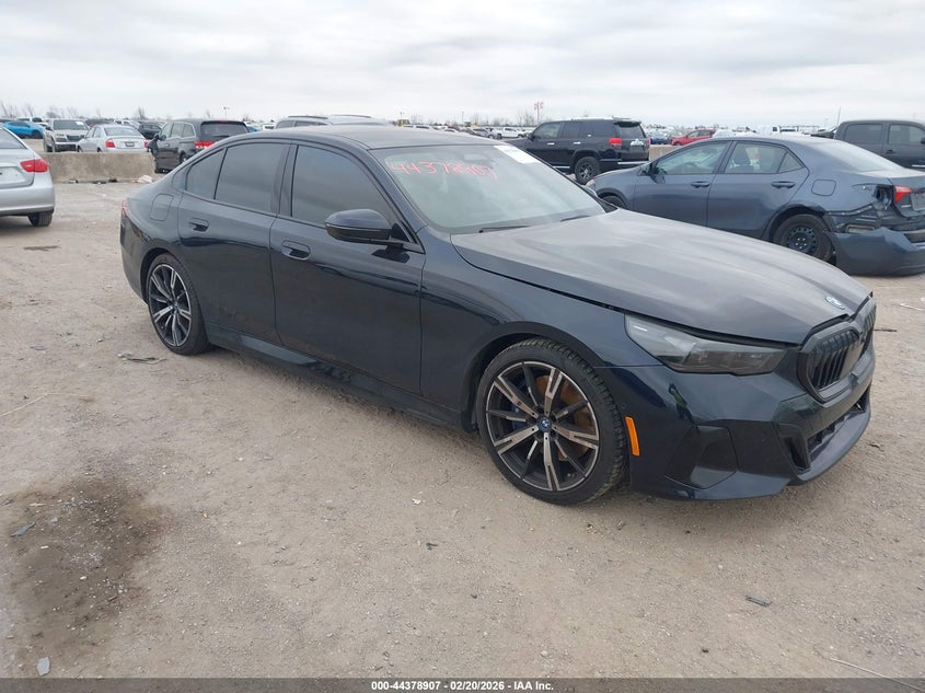 2025 BMW 550E xDrive