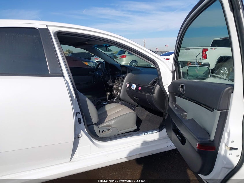 2010 Mitsubishi Galant Es/Se