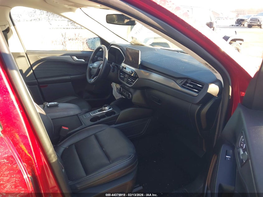 2022 Ford Escape Titanium